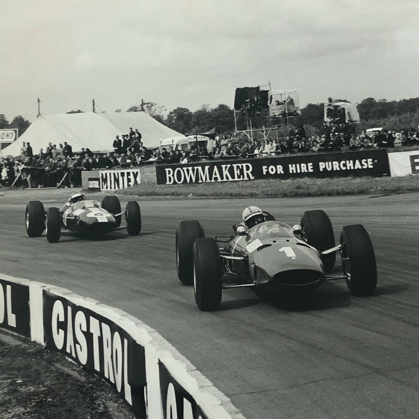 Vintage Grand Prix Racing Photo Photograph John Surtees Mike Spence CAHIER 