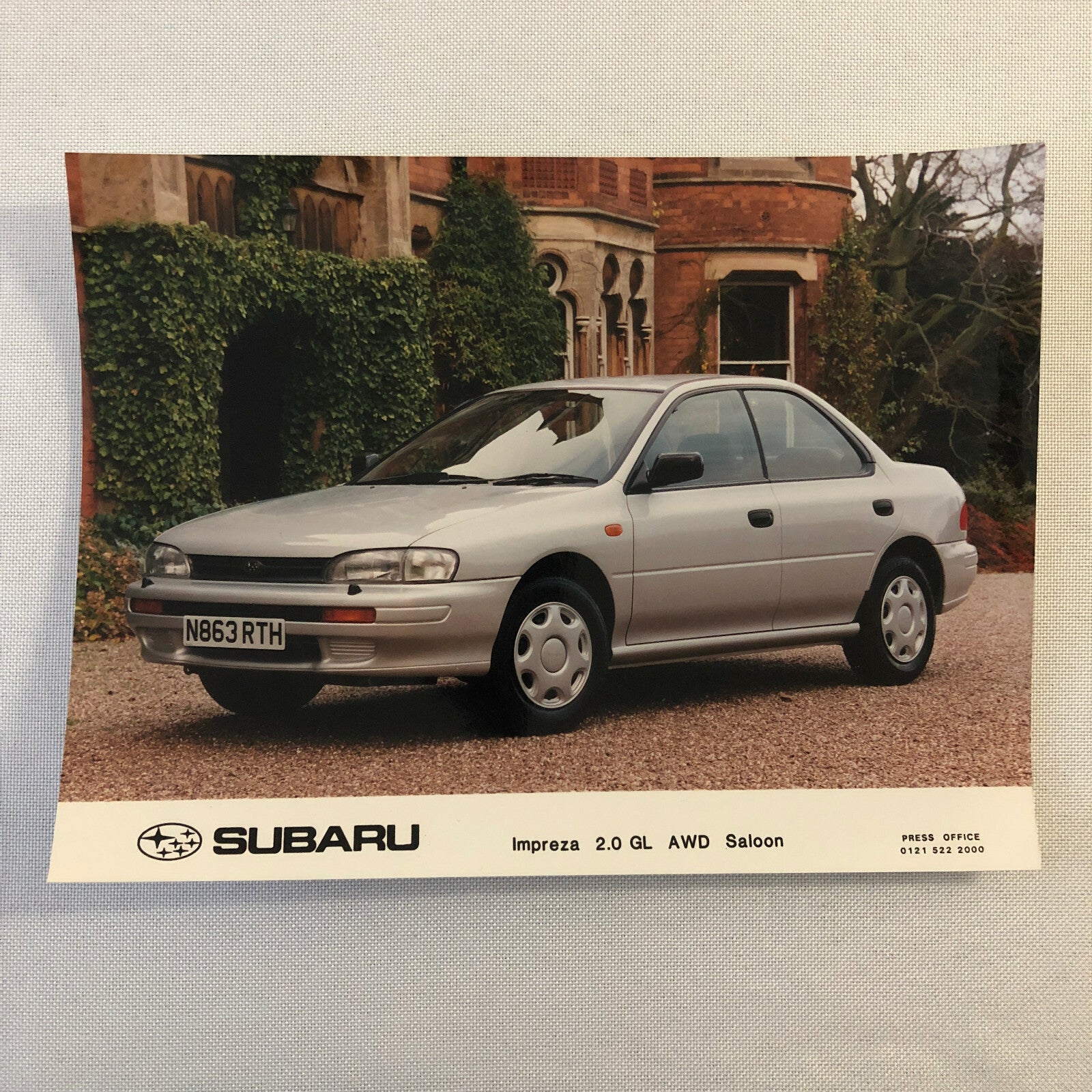 2000 2001 Subaru Impreza 2.0 GL AWD Saloon Factory Press Photo Photograph 