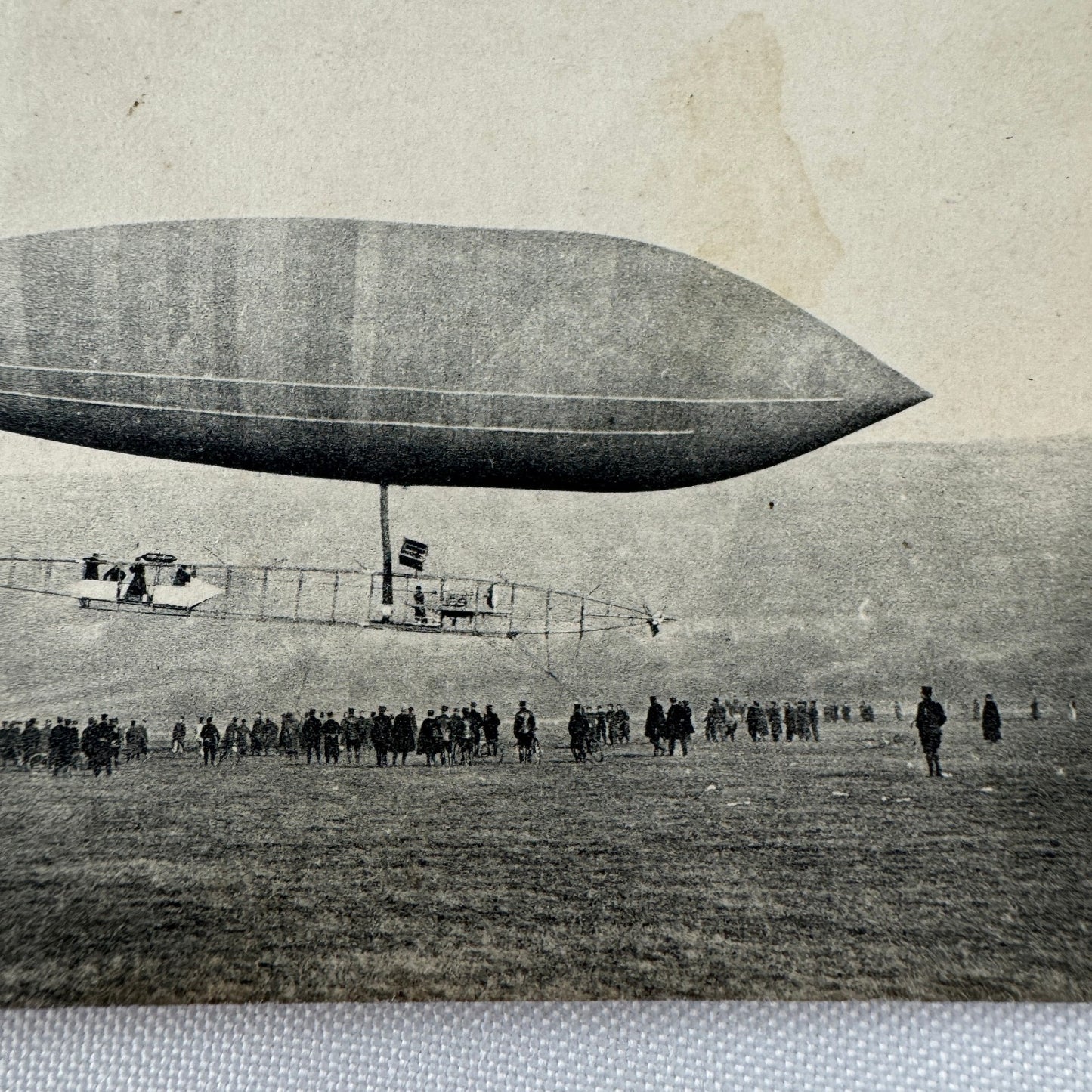 Vintage Zeppelin Airship Dirigible Postcard Post Card French Ville de Paris