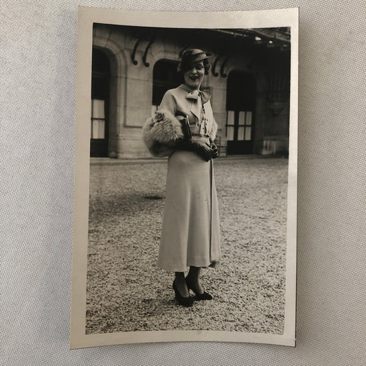 Fashion Photograph Photo French Woman Underwood & Underwood France