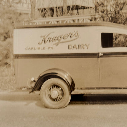 Vintage York Hoover Body Company International Truck Factory Photo Photograph