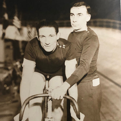 Press Photo Photograph Bicycle Racing Madison Square Gardens Bike Race