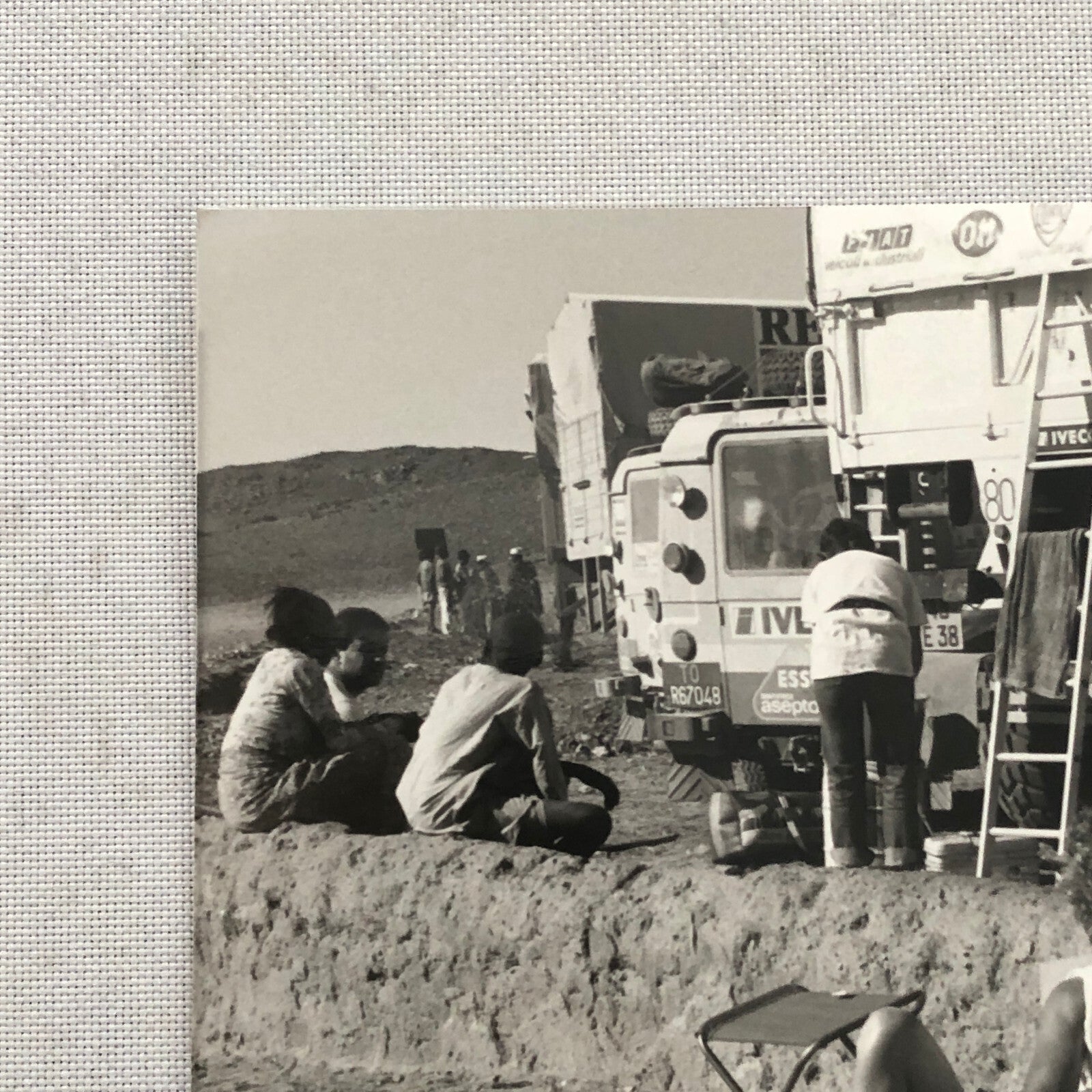 1980 Transafrica Rally Rallye Photo Photograph DPPI Truck Participants Resting