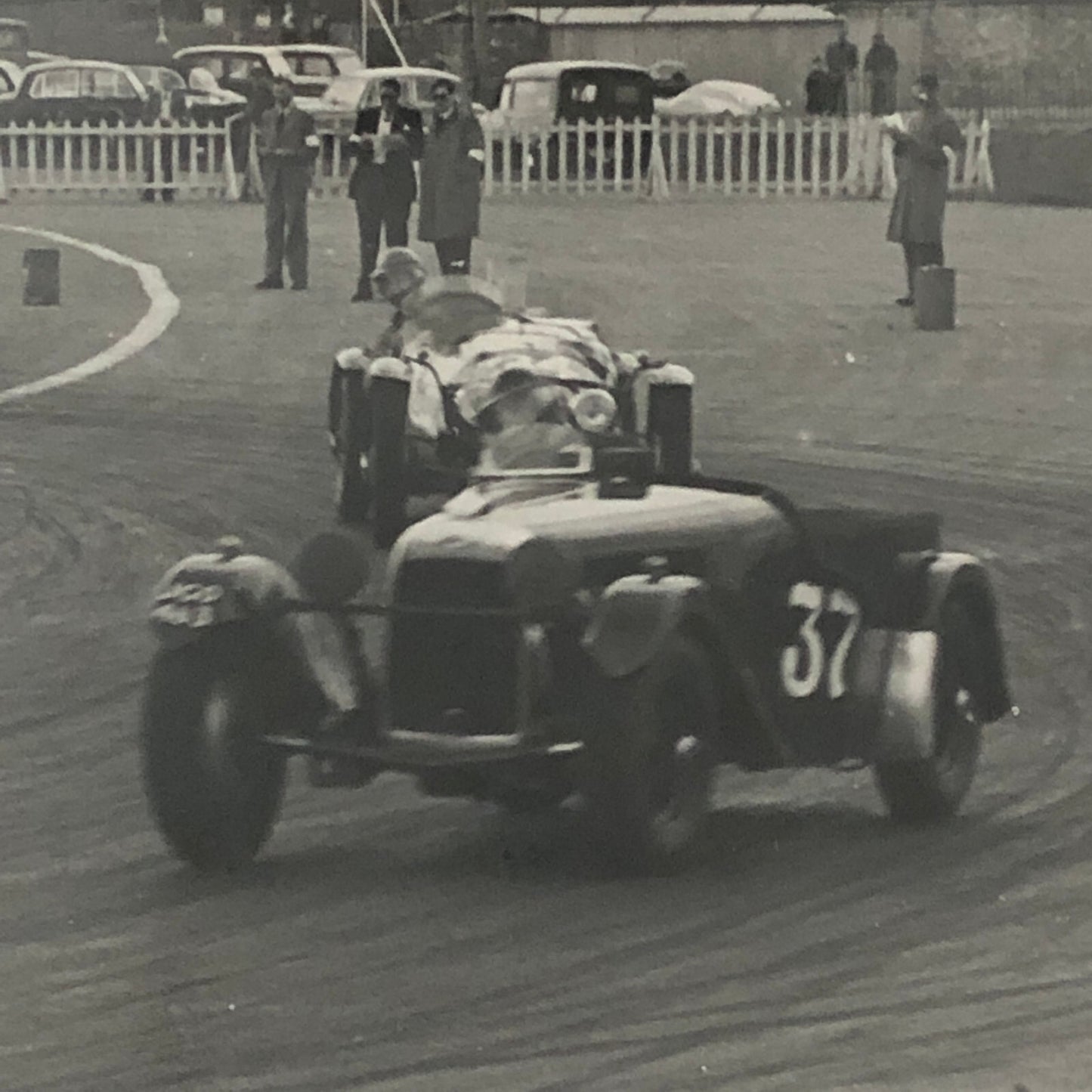 Vintage Car Automobile Racing Photo Photograph Print - Guy Griffiths Tag REA22E4