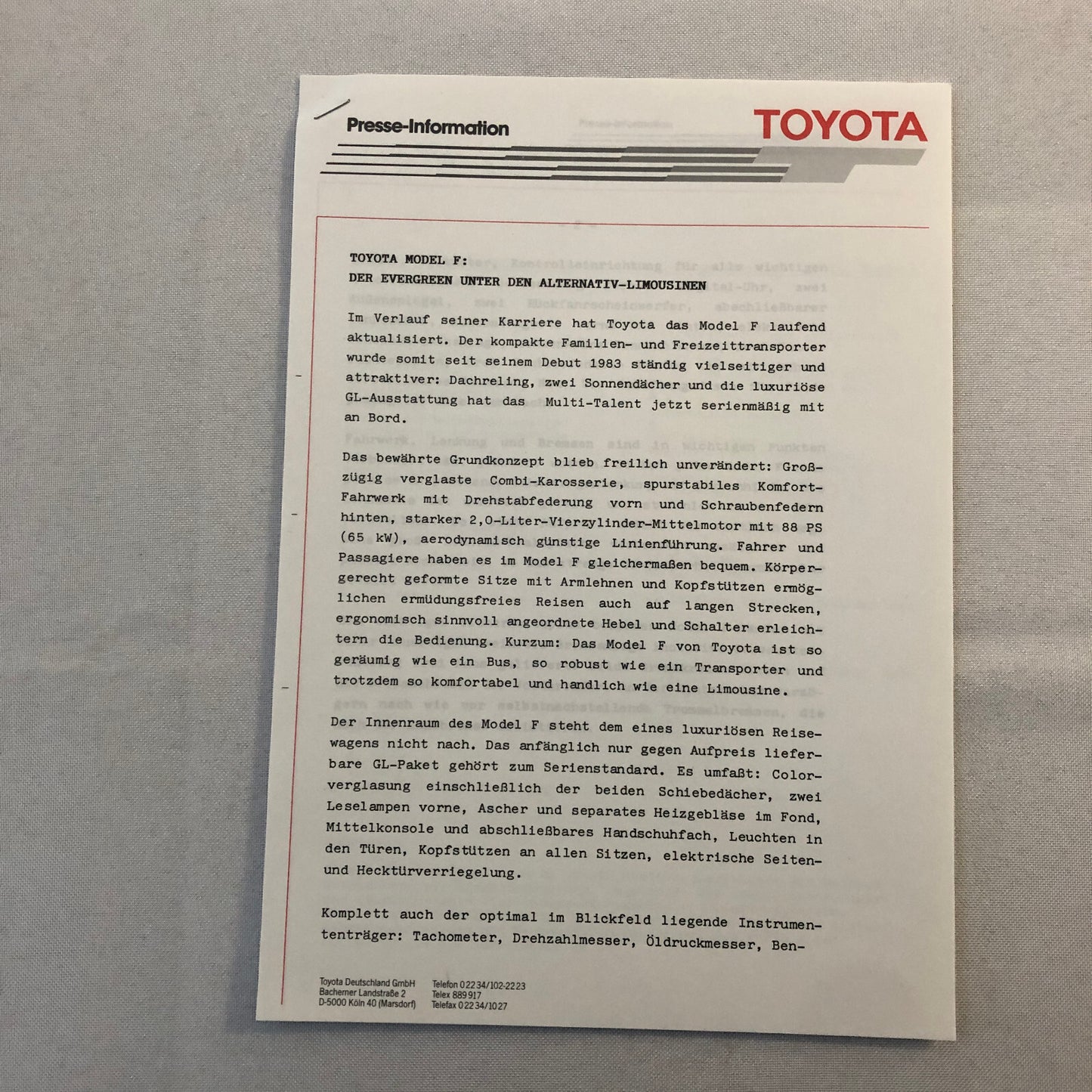 1989 Toyota Truck Press Kit with Photos Liteace Hiace Hilux Model F GERMAN Text