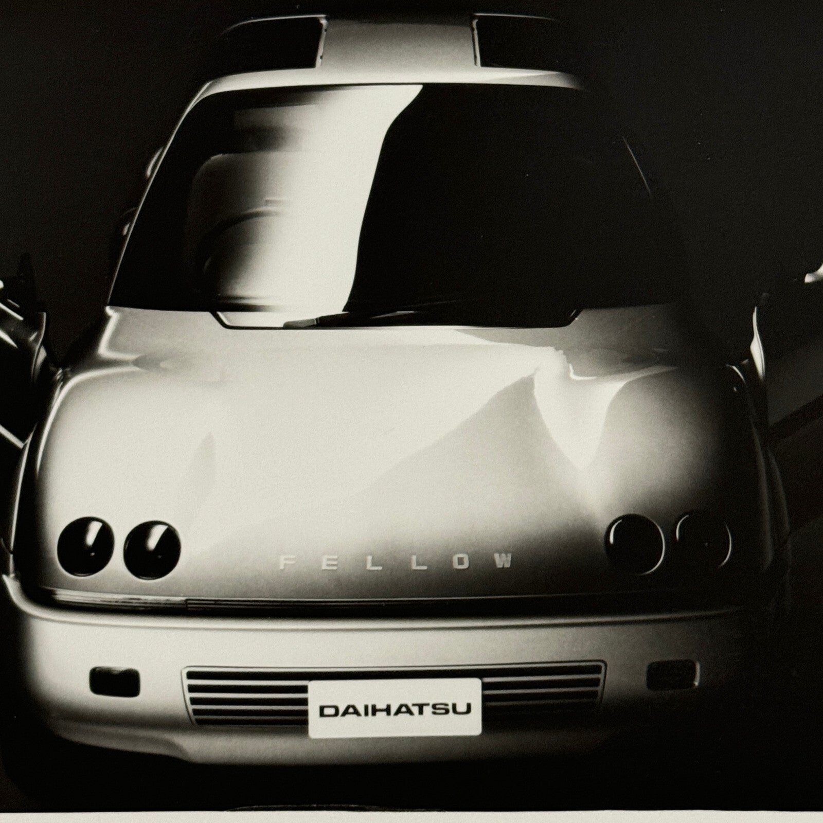 1990 Daihatsu Fellow 90 Concept Car Prototype Factory Photo Photograph Lot 2x