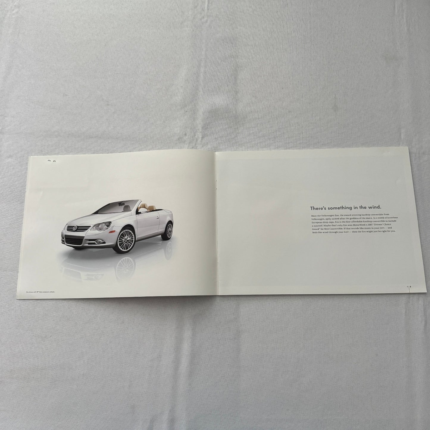 2009 Volkswagen VW Eos Convertible Roadster Sales Brochure Catalog Canadian