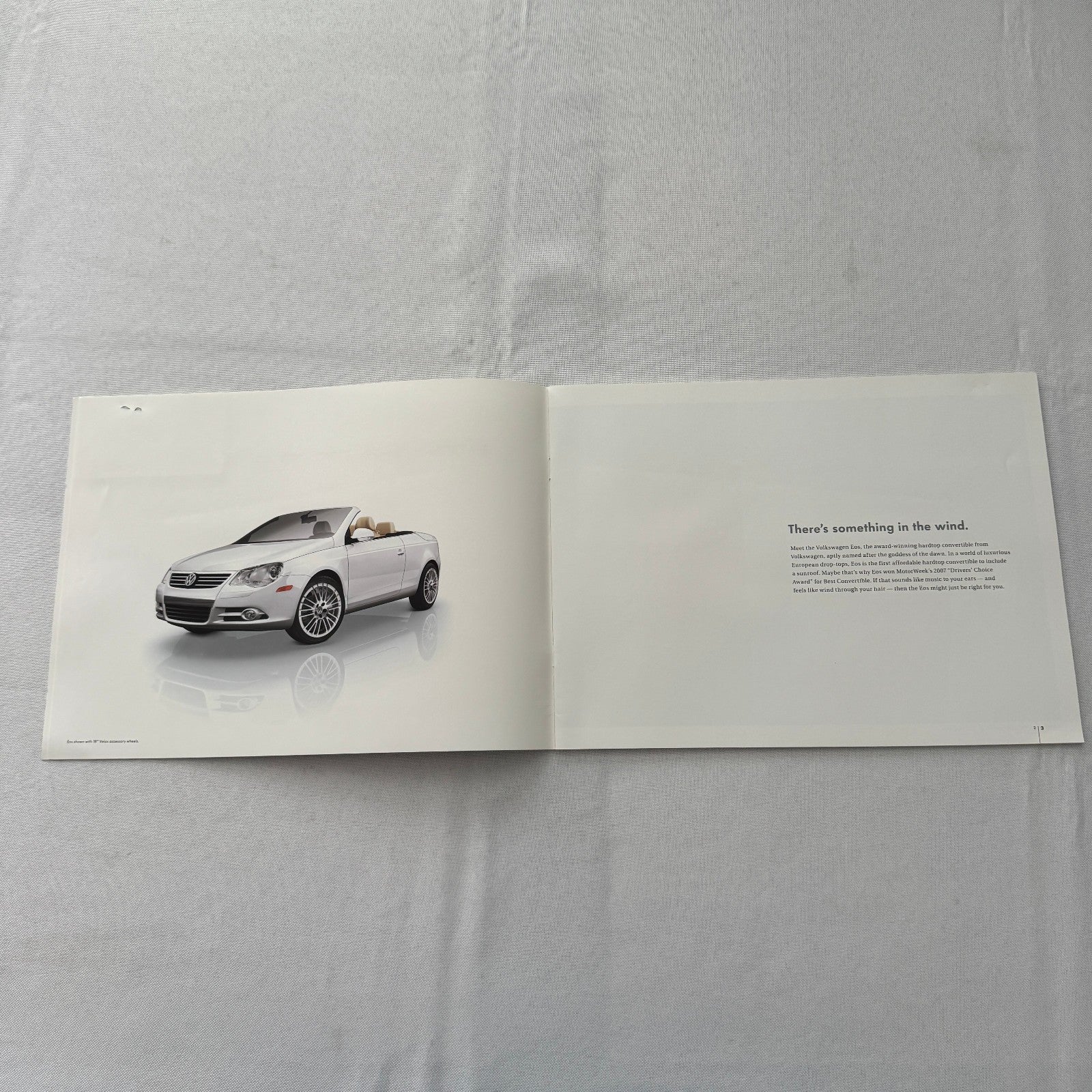 2009 Volkswagen VW Eos Convertible Roadster Sales Brochure Catalog Canadian