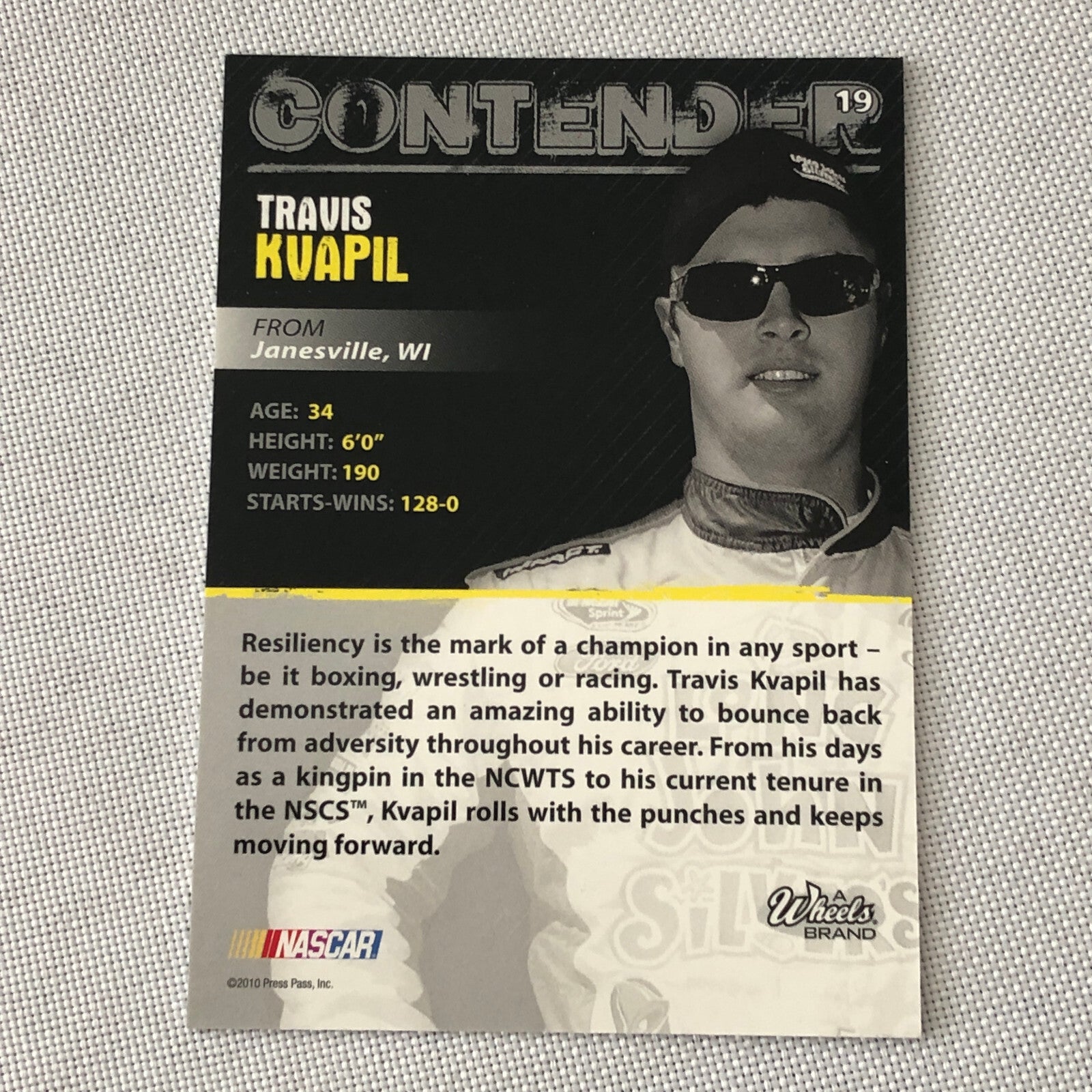 2010 Wheels Main Event Purple Parallel Nascar # 19/25 Travis Kvapil