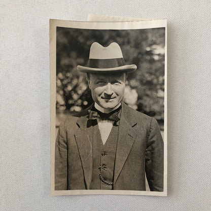 Press Photo Photograph British Crime Expert Prosecutor Retires Seward Pearce