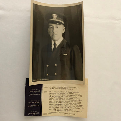 Press Photo Photograph Aviator T.G. W. Settle Balloon Pilot Record Attempt