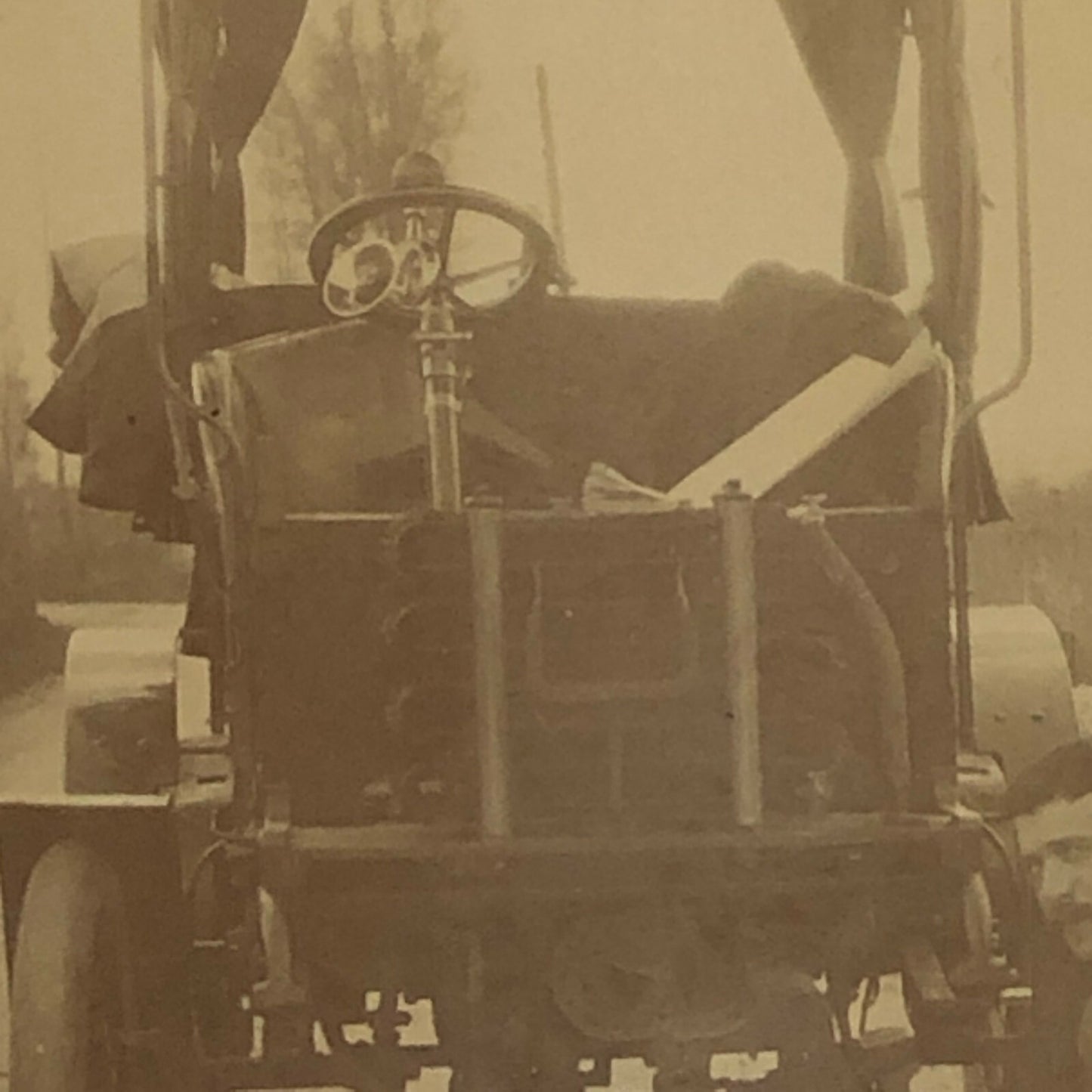 Antique Photo Photograph Print Men Fixing Early Automobile Car Vehicle Italian ?