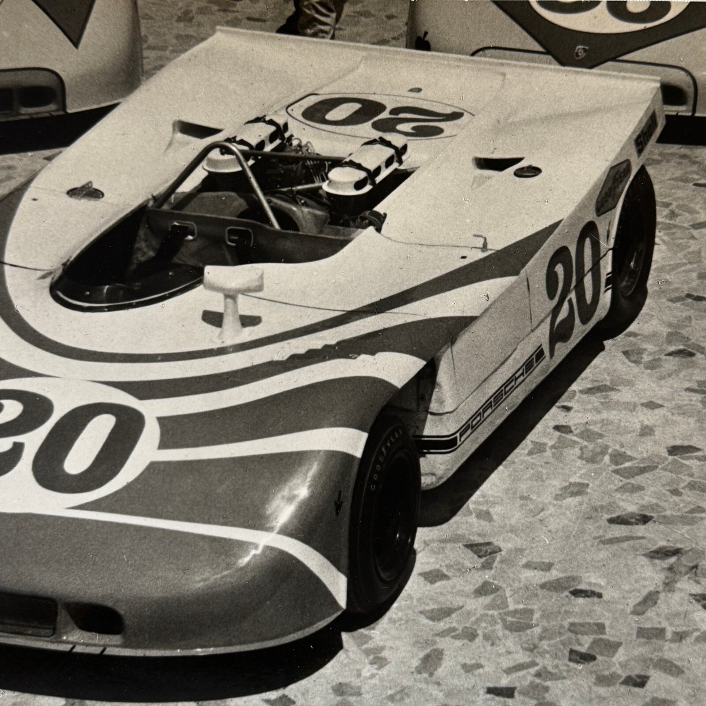 Porsche  Gulf 908-3 Factory Press Photo Photograph Print