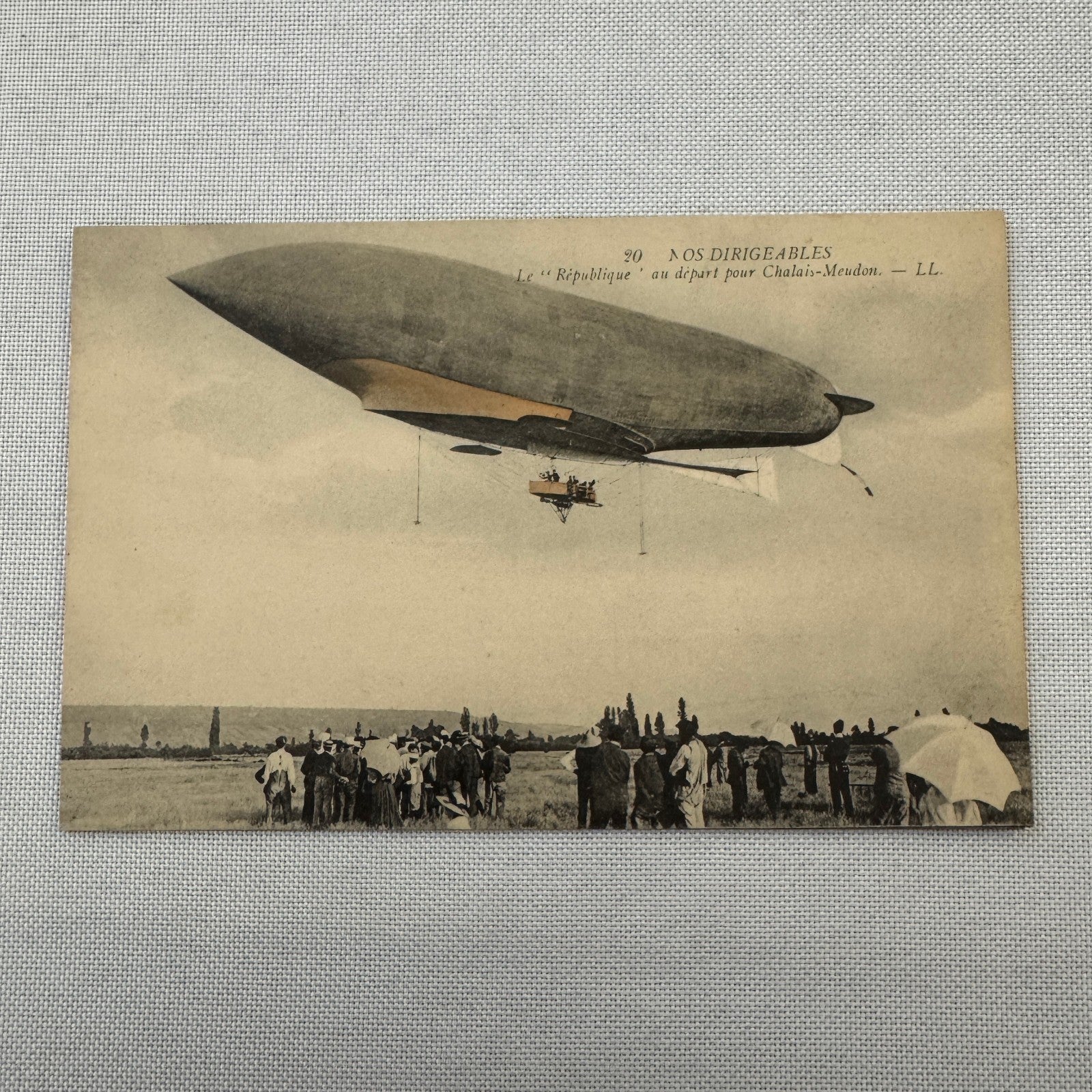 Vintage Zeppelin Airship Dirigible Postcard Post Card French Le Republique