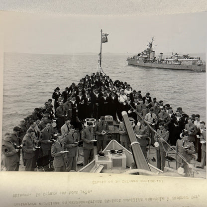 Royal Canadian Navy HMCS Crusader Military Ship Boat Destroyer 1954 Crew