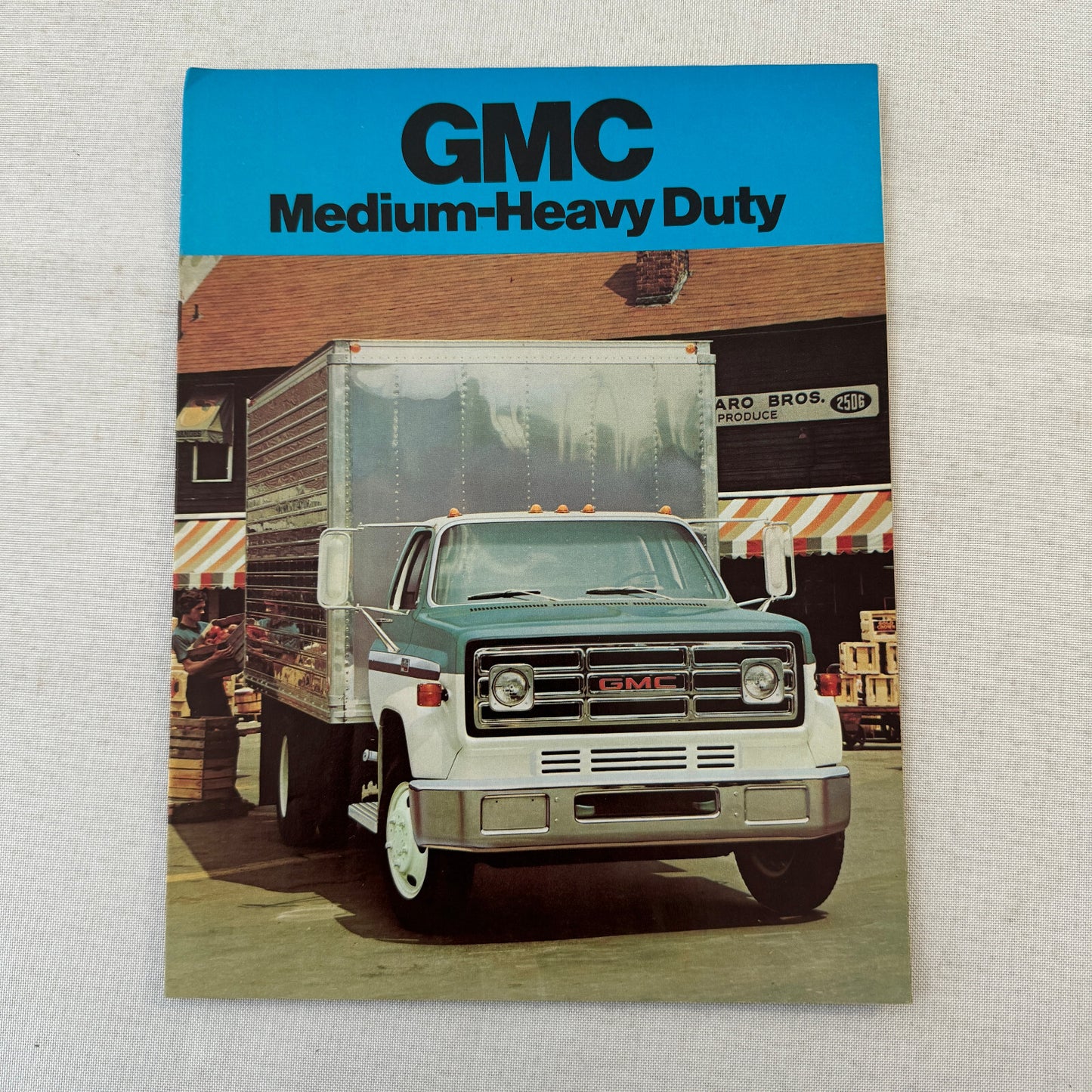 GMC Medium Duty Truck Sales Brochure Catalog 5000 6000 6500 7500 Series Models