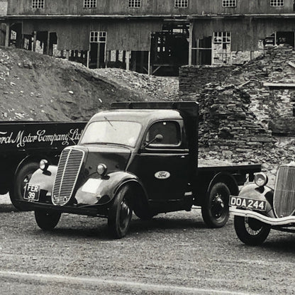 Vintage Ford of Britain Car and Truck Press Photo Photograph Print 