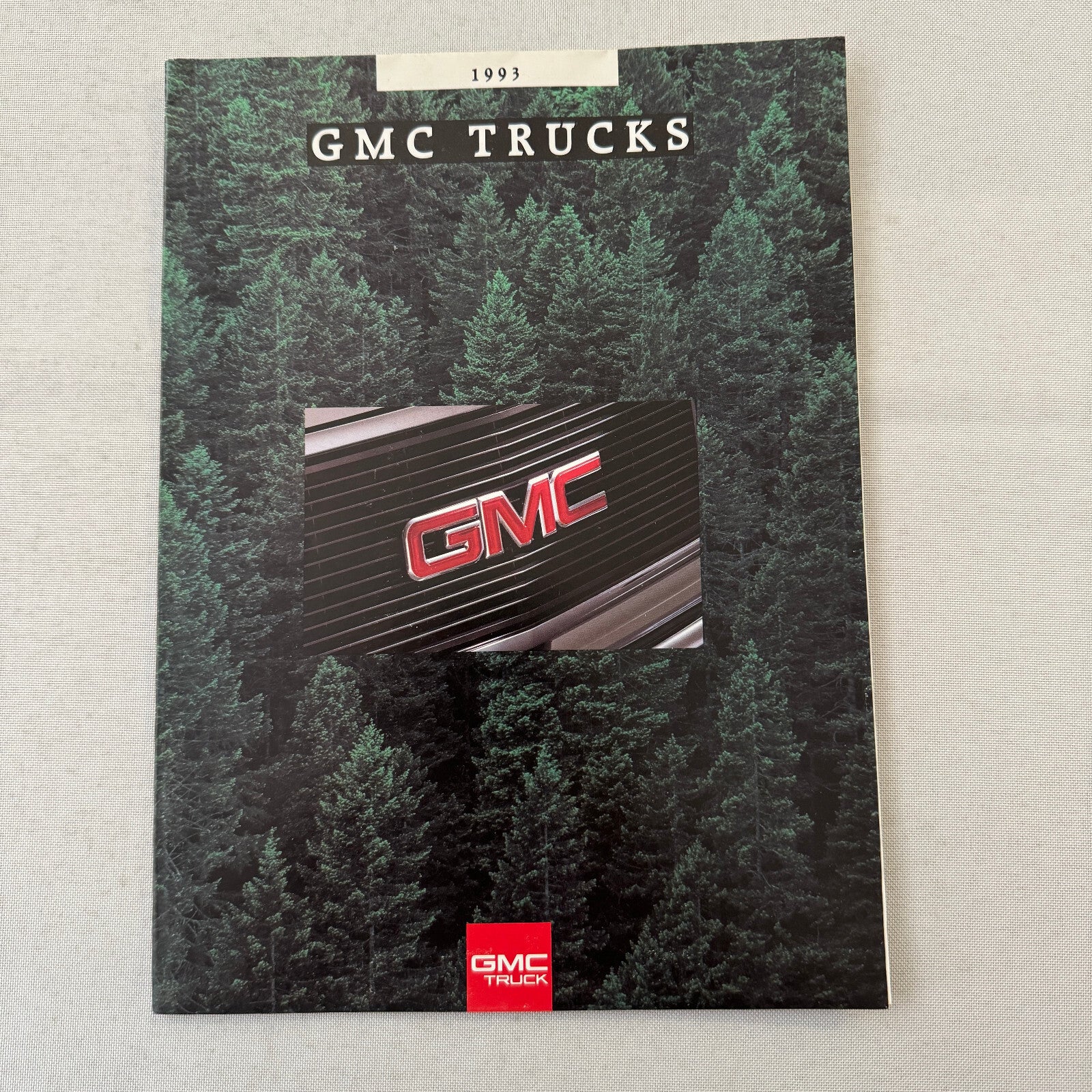 1993 GMC Truck Sales Brochure Catalog Sonoma Pickup Sierra Suburban Yukon Jimmy