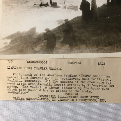 Shipwreck Sinking Ship Rescue Press Photo Photograph Aberdeen Trawler Boat