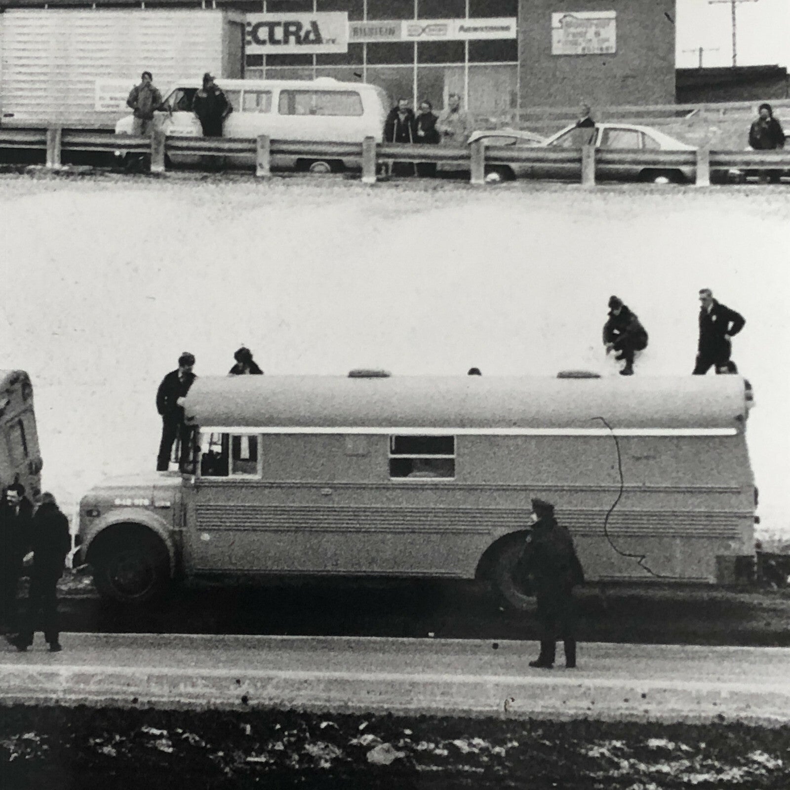 Vintage Montreal Prison Bus Press Photo Photograph Print Newspaper Story 