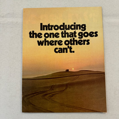 1971 Jeep Sales Brochure Catalog Universal Wagoneer Gladiator Jeepster Commando