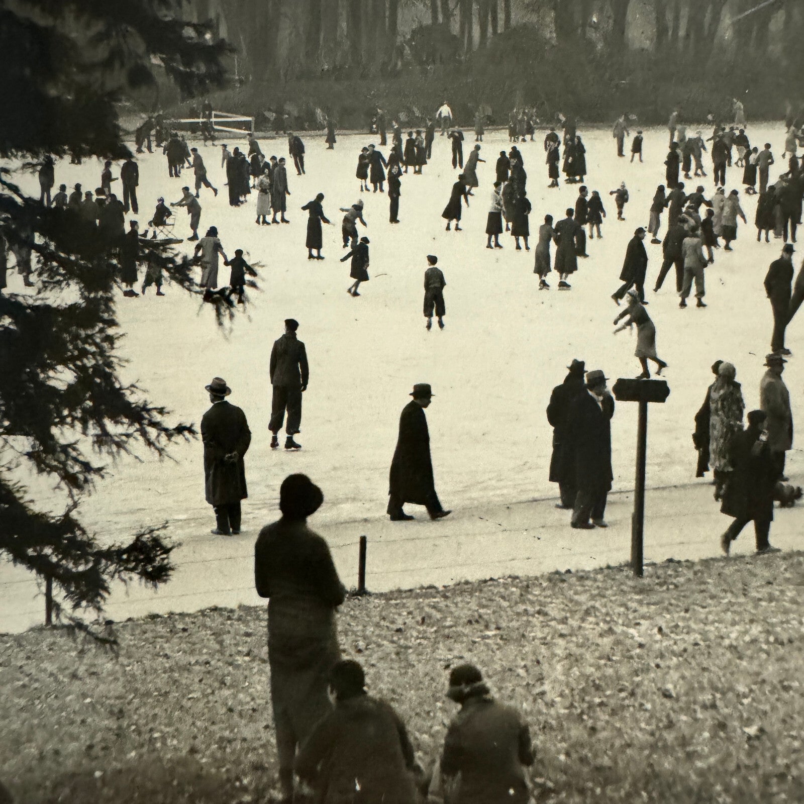 Paris Ice Skating Bais de Boulogne Press Photo Photograph Agence Trampus 1934