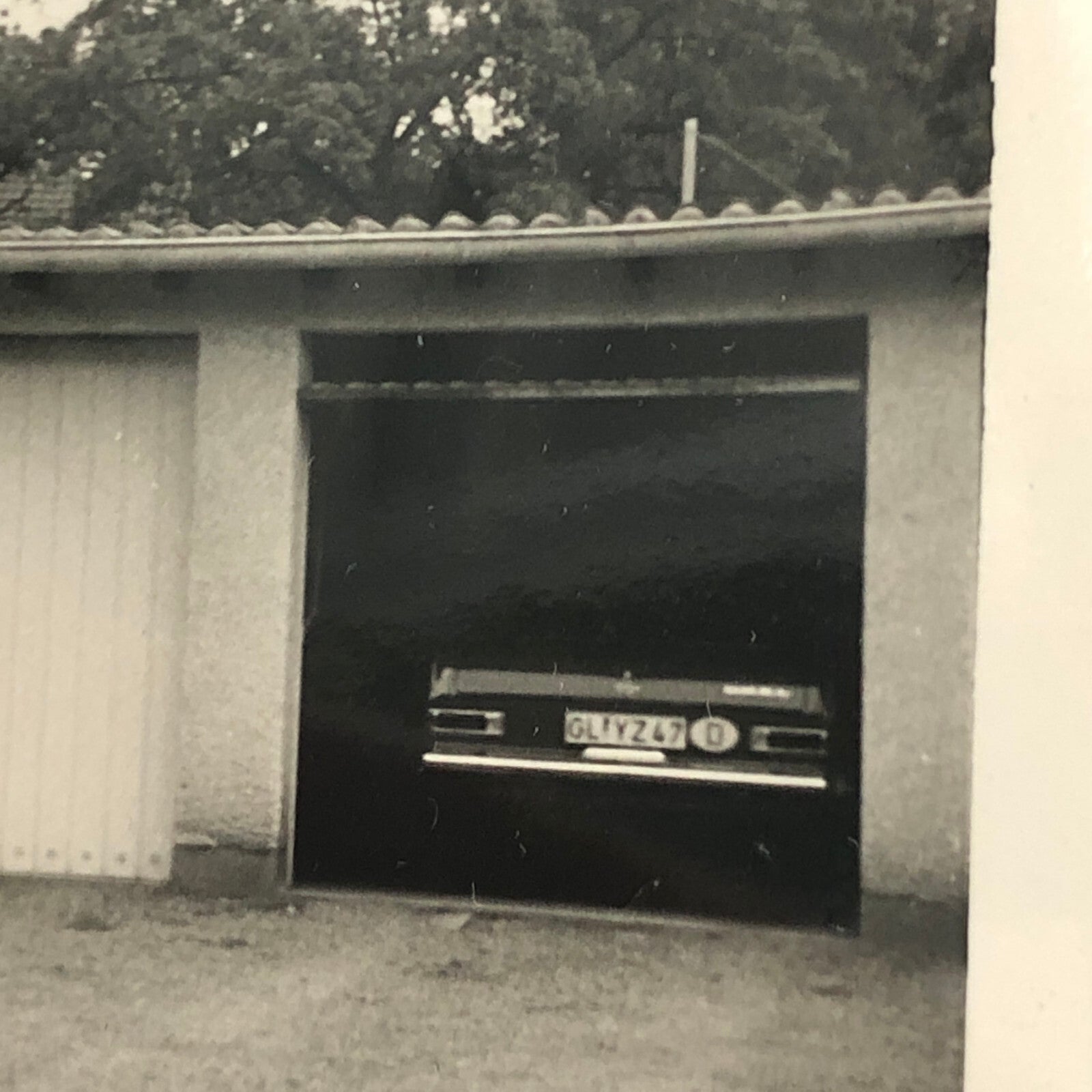 Vintage Photo Photograph Snapshot VW Volkswagen Beetle Bug Car House