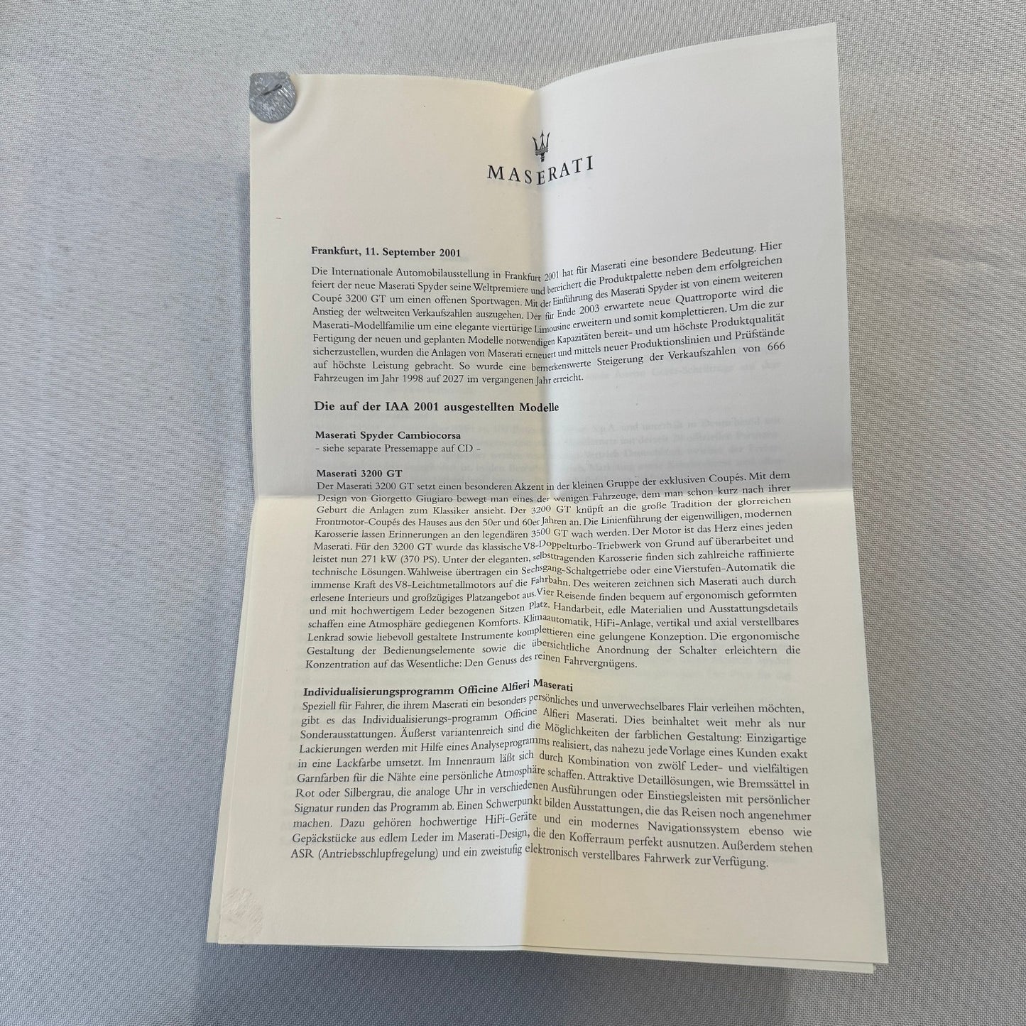 2001 Maserati Spyder Convertible Press Kit Brochure Photo CD Frankfurt Autoshow
