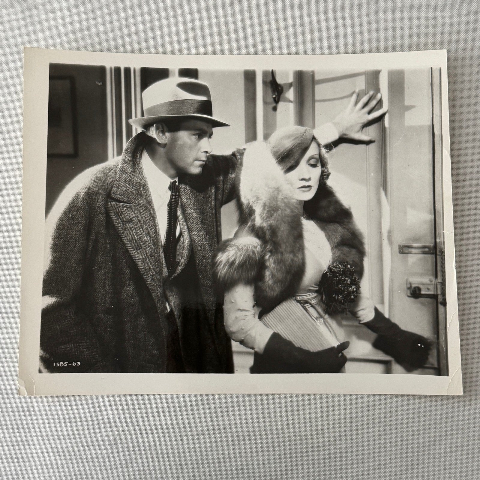Vintage Movie Still Press Photo Photograph Marlene Dietrich Unidentified Actor