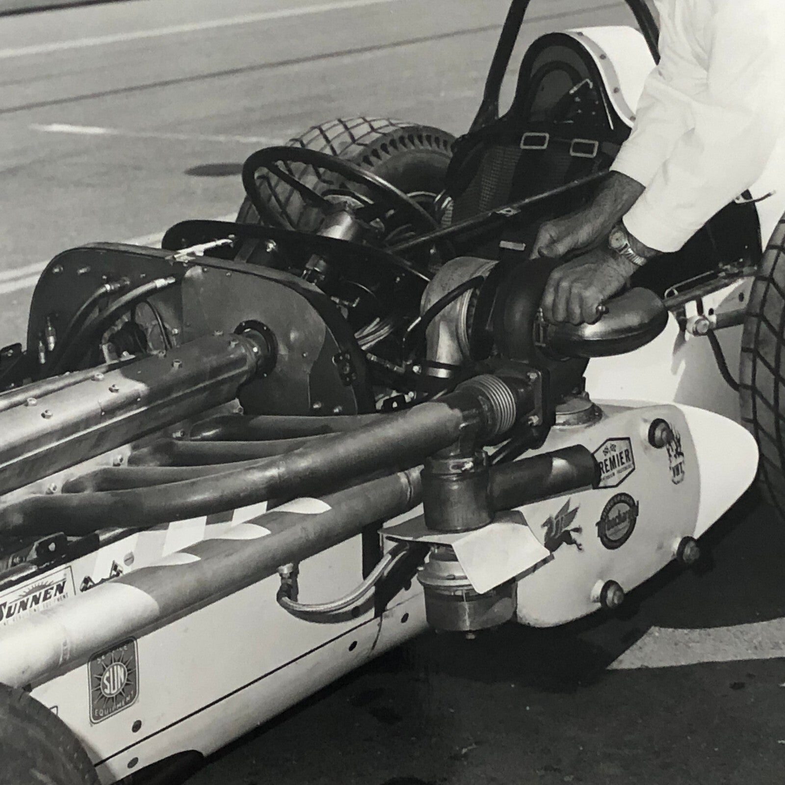 Indy Indianapolis 500 Racing Photo Photograph Offenhauser Engine 1960s