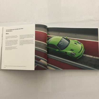 Porsche 911 GT3 RS Sales Brochure Catalog Hardbound Book Porsche GT3RS GERMAN