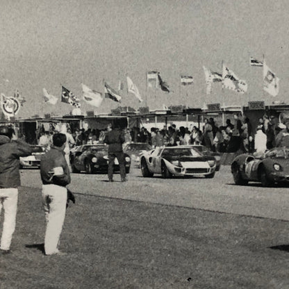 1966 Daytona Porsche Werkfoto Racing Factory Photo Photograph Ford GT + 