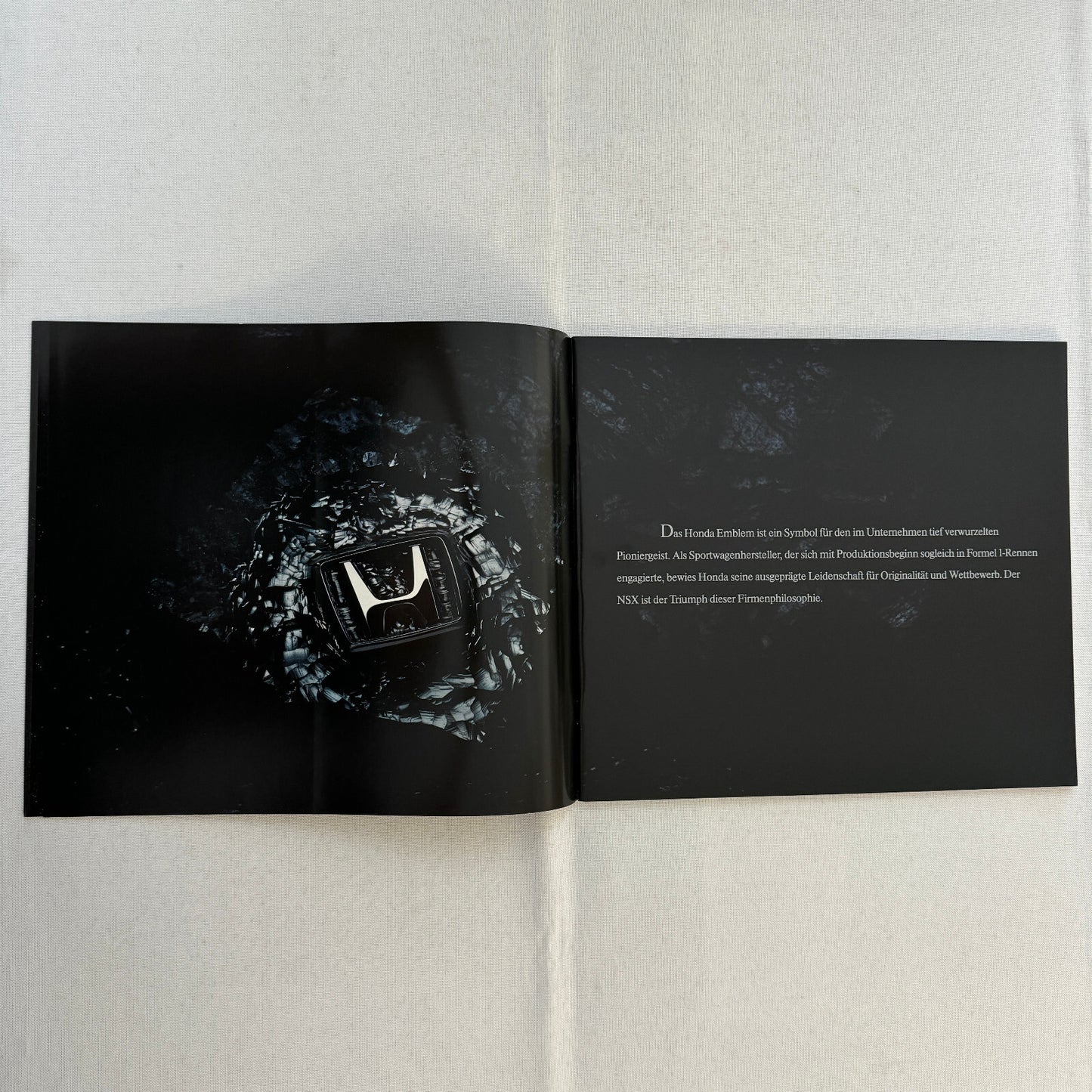 Acura NSX Sports Car Sales Brochure Catalog GERMAN Text European Market