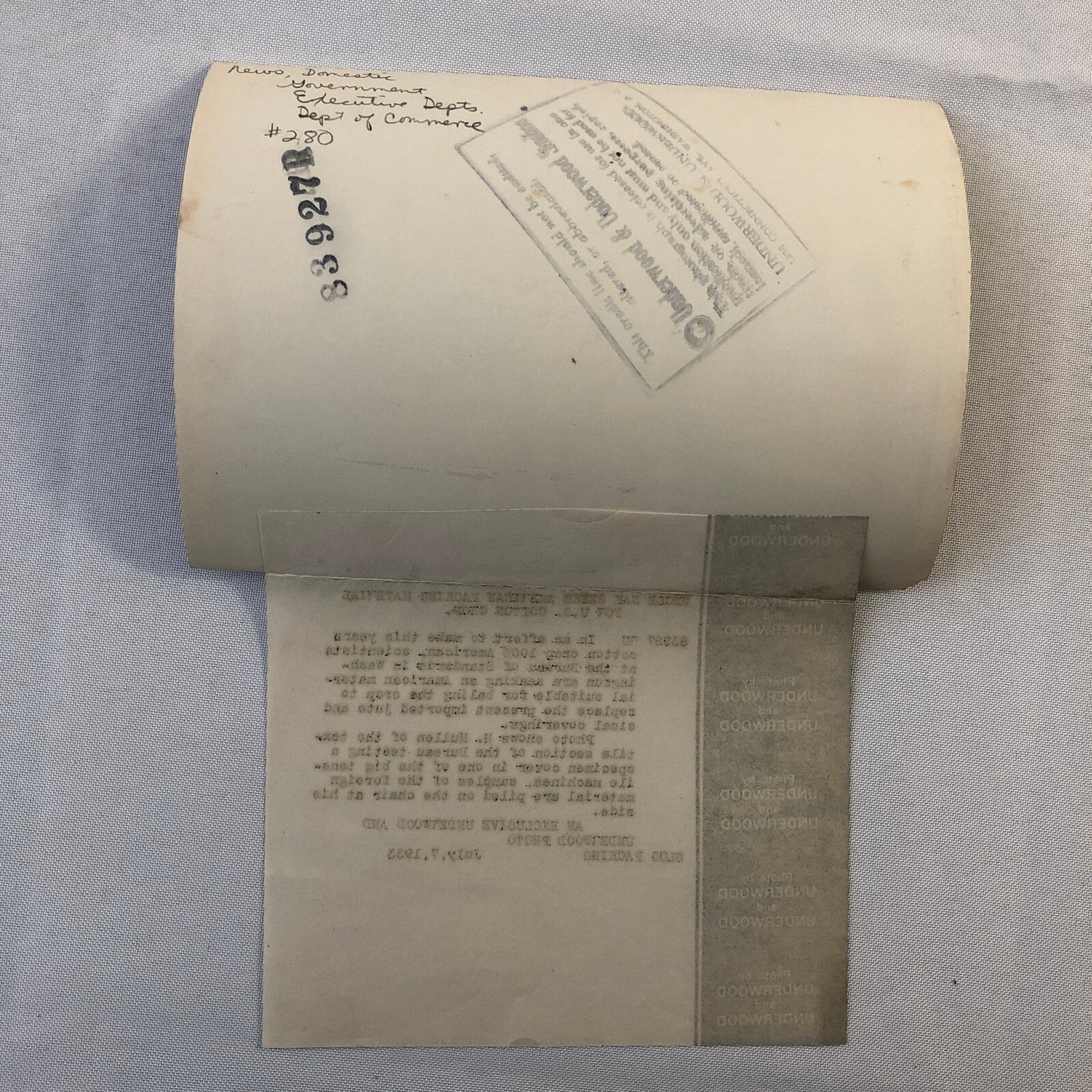 Press Photograph Photo Testing Made in America Cotton Packaging 1933 Underwood