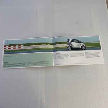 2006 Smart Fortwo Coupe and Fortwo Cabriolet CDI car Sales Brochure Catalog