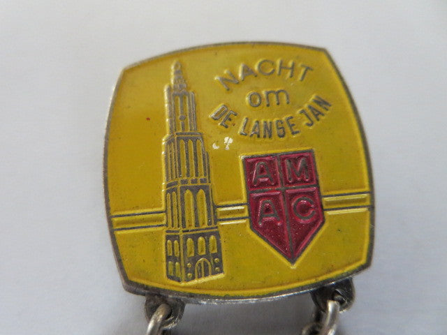 Vintage 1966 AMAC Nacht om de Lange Jan European Car Club Rally Pin Badge 