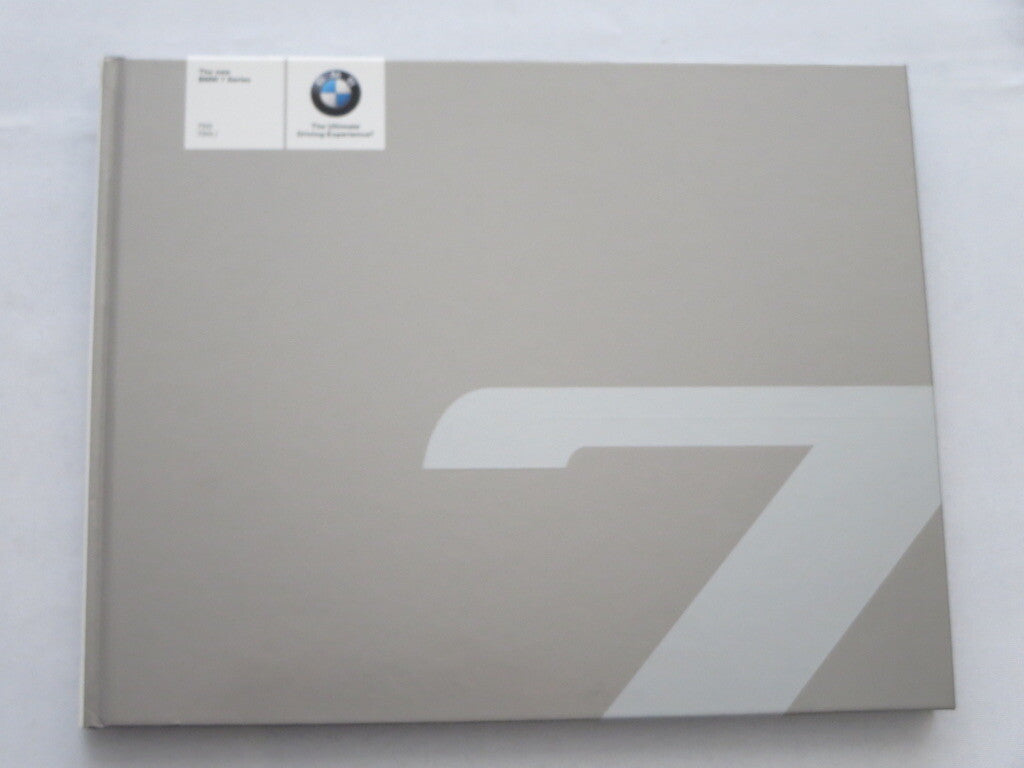 2009 BMW 7 Series HARDCOVER Book Sales Brochure Catalog 750i 750Li