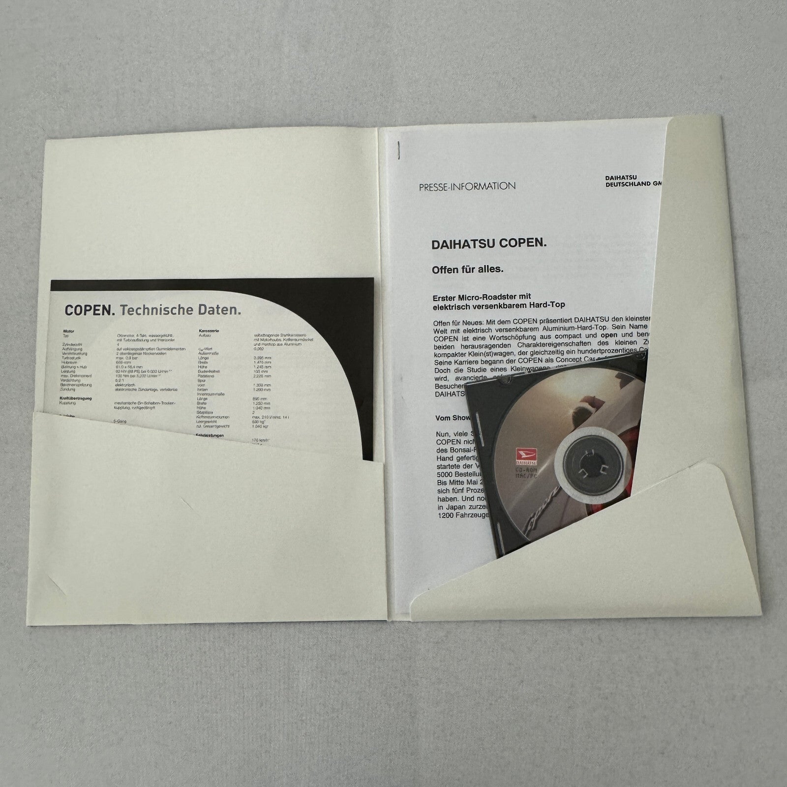 Daihatsu Copen Roadster Car Press Kit Brochure Photo CD German Text