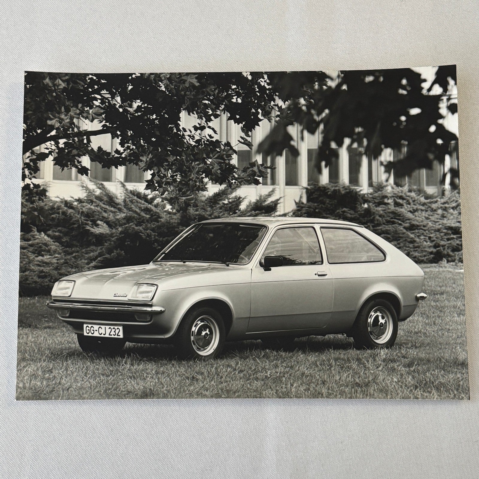 Opel Chevette Car Press Kit Brochure Photos 1980 1981 GERMAN