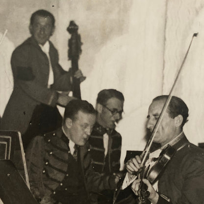 Vintage Press Photo photograph Christopher Stone Conducting Orchestra 1933 UK