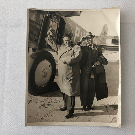 Press Photo Photograph Vienna Opera Company Flight Aviation Plane 1933 London