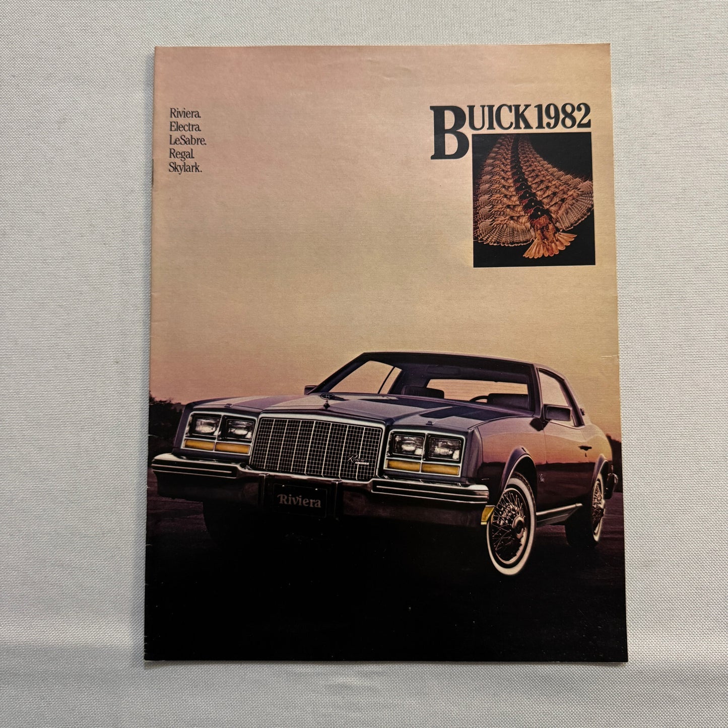 1982 Buick Car Sales Brochure Catalog Riviera Electra LeSabre Regal Skylark