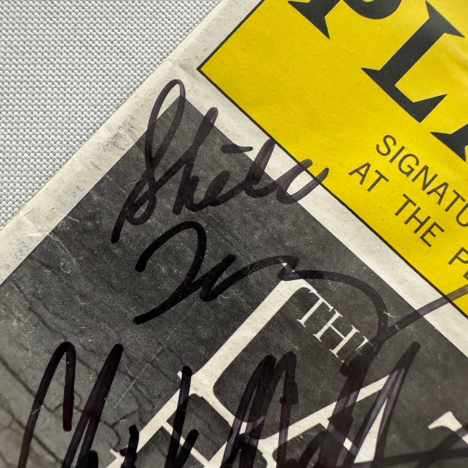 The Late Henry Moss Cast Signed Playbill Autographed Ethan Hawke Guy Boyd 2001