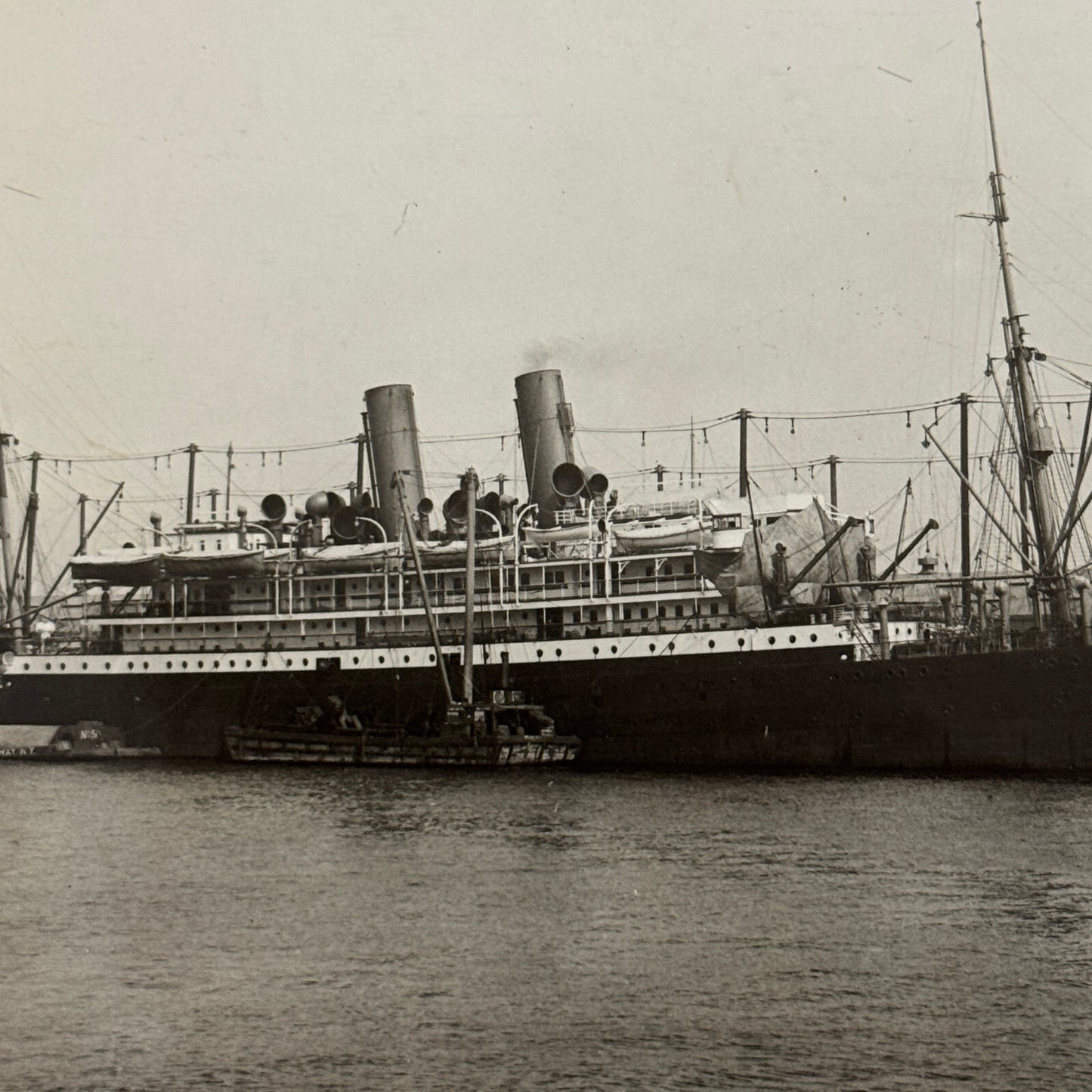 Vintage Ship Boat Press Photo Photograph Print SS Hamburg America Line 1914