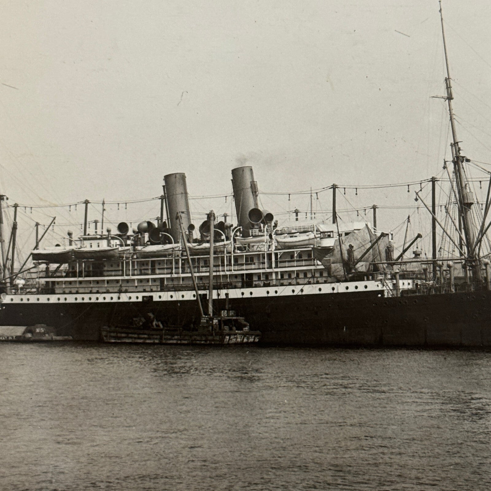 Vintage Ship Boat Press Photo Photograph Print SS Hamburg America Line 1914