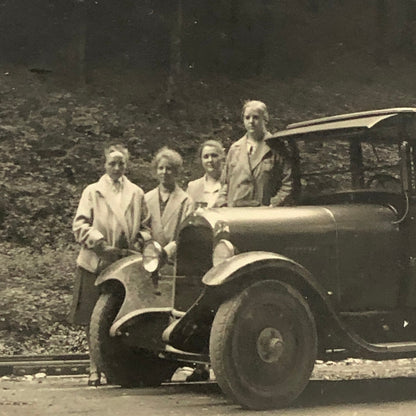 Vintage Photo Photograph People with Car Automobile People  - Tag AL22SM2