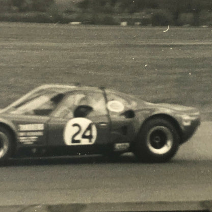 Vintage Racing Photo Photograph Print - Thruxton 1970 Chevron B6 David Farnell 