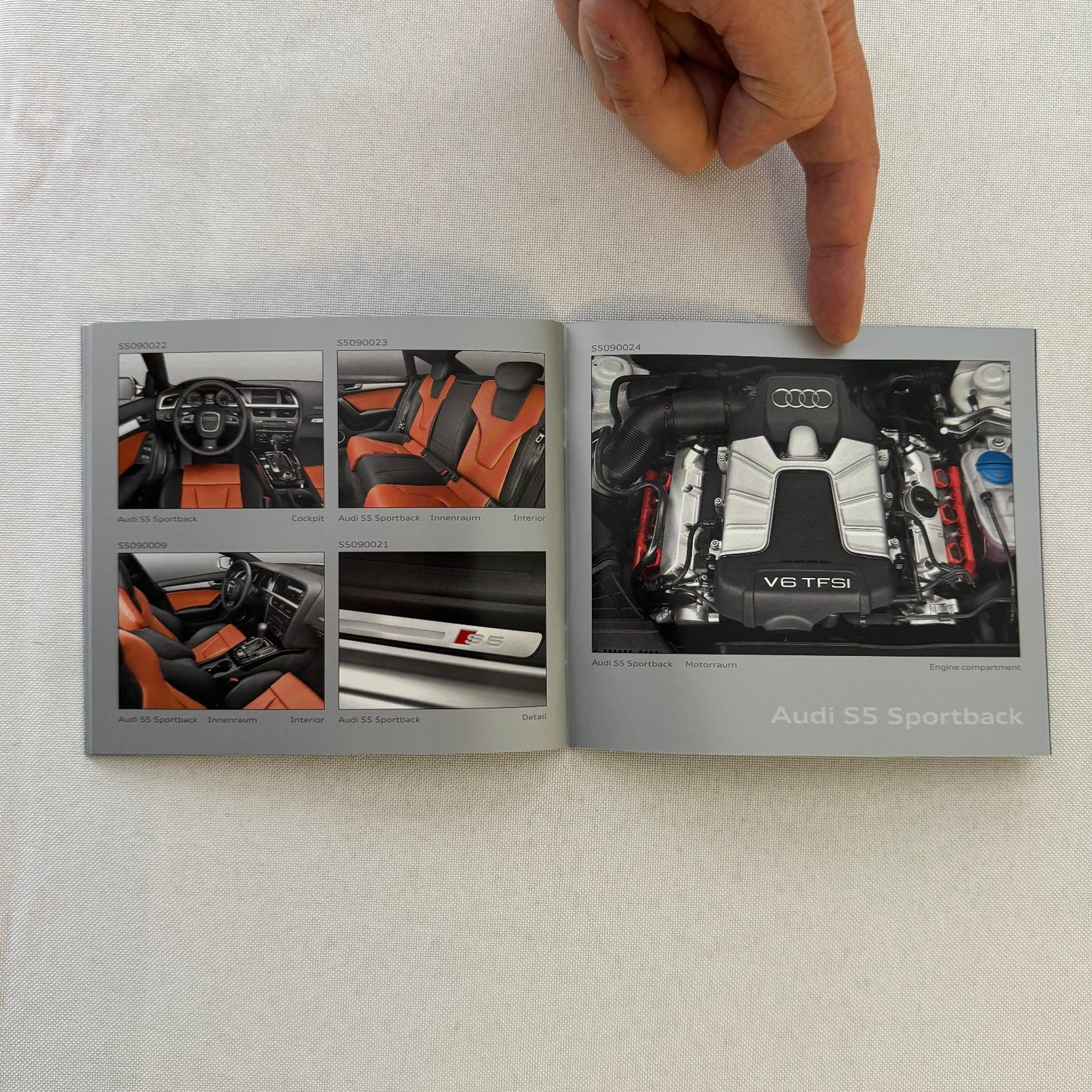 2009 Audi Factory Press Kit Photo CD Brochure Audi R8 Spyder S5 Sportback