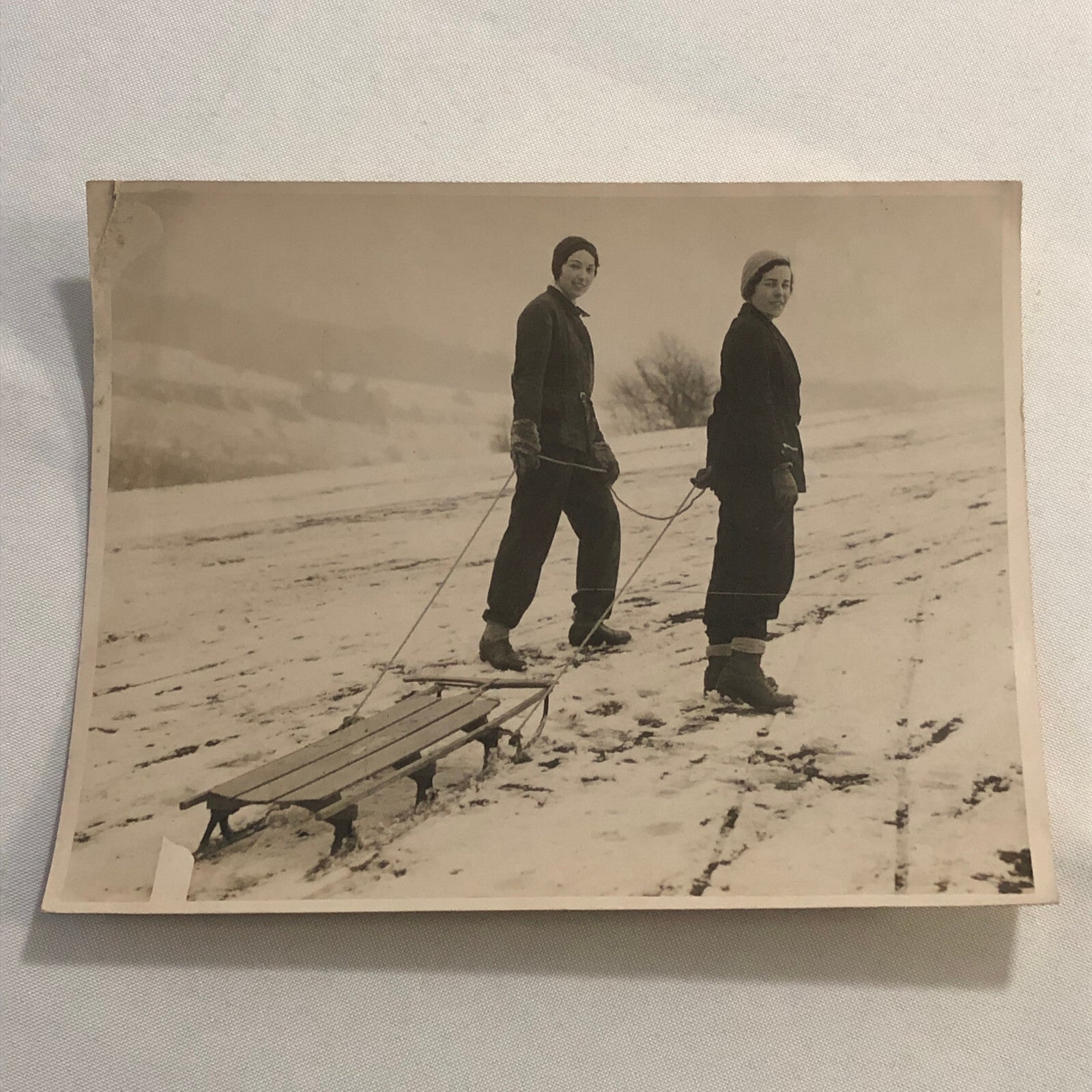 Press Photo Photograph Women with Sled Toboggan 1932 England UK Surrey