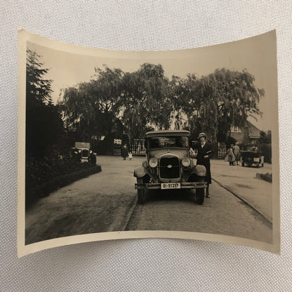 Vintage Photo Photograph Lot People with Anique Car Automobile AL22SM1